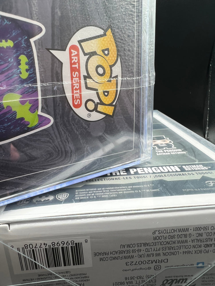 FEATURED VINYL FIGURES